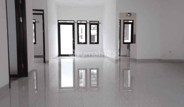 Di Sewakan Rumah di Komplek Pondok Hijau, 3 Kamar, Udara Sejuk 1