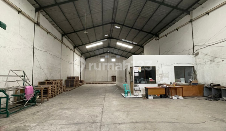 Di Sewakan Gudang Taman Kopo Indah 1, Sadang, Ada Kantor