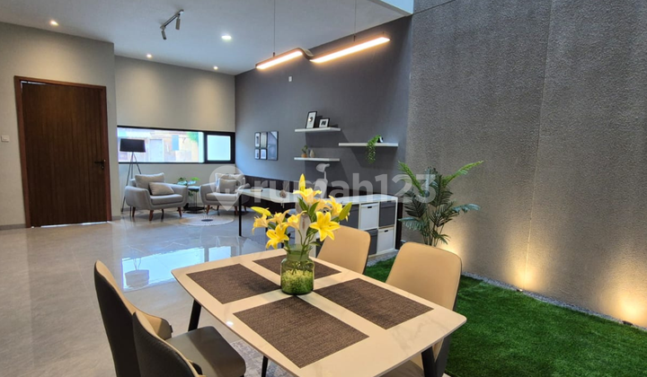 Di Jual Rumah Baru Mekar Wangi, 2 Lantai, Furnished, Gaya Modern