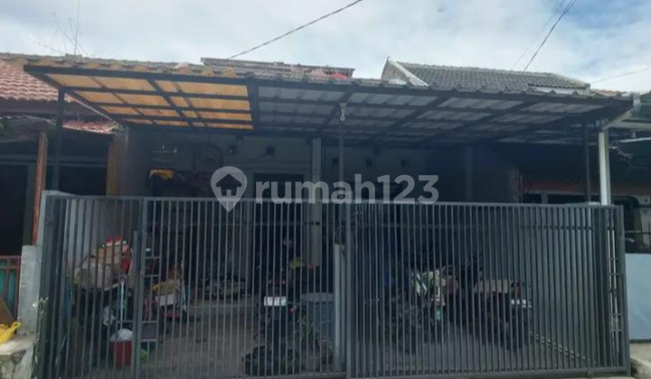 For Sale, Taman Kopo Indah 2 House, Comfortable and Safe Environment. For Sale, Taman Kopo Indah 2 House, Comfortable and Safe Environment.