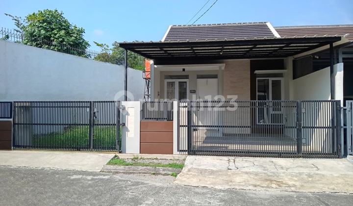 For Rent: Taman Kopo Indah 3 House, 2 BR, 2 Bath, Comfortable Environment.