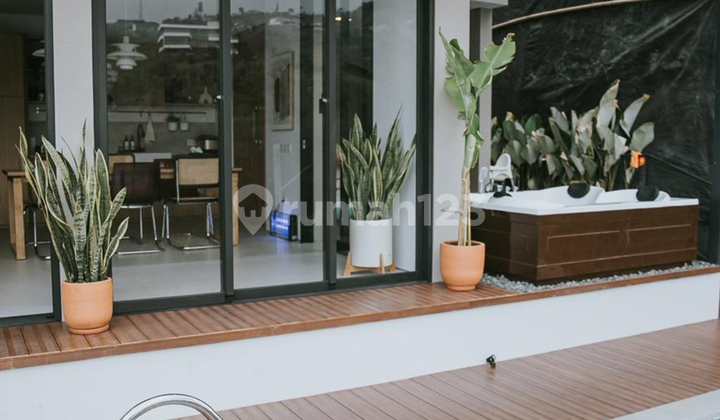 Di Sewakan Rumah Villa Dago Village, Udara Sejuk, Kolam Renang