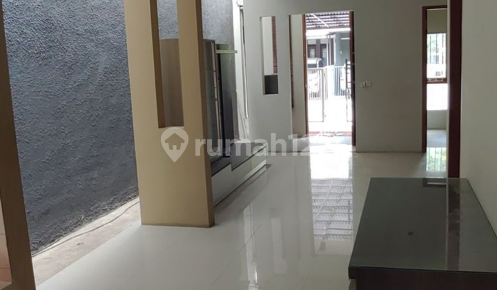 For Rent: Comfortable & Safe House in Taman Holis Indah II Complex For Rent: Comfortable & Safe House in Taman Holis Indah II Complex