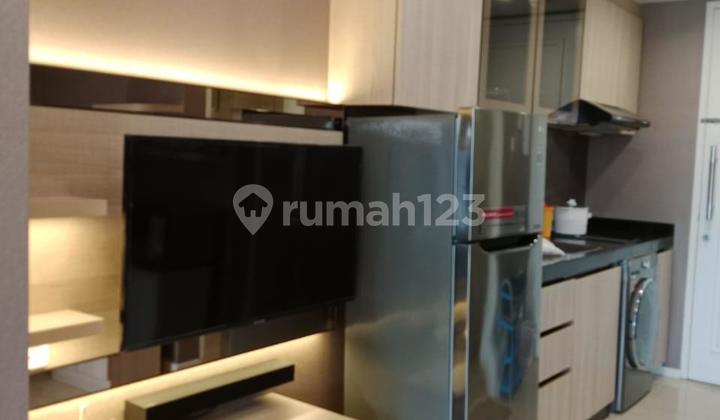 Di Sewakan Apartemen Landmark Full Furnished Siap Huni, Lantai 1 2
