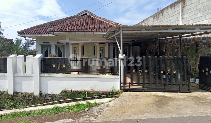 For Quick Sale: House and Land in Banjaran, Roadside, Suitable for Culinary Business 1