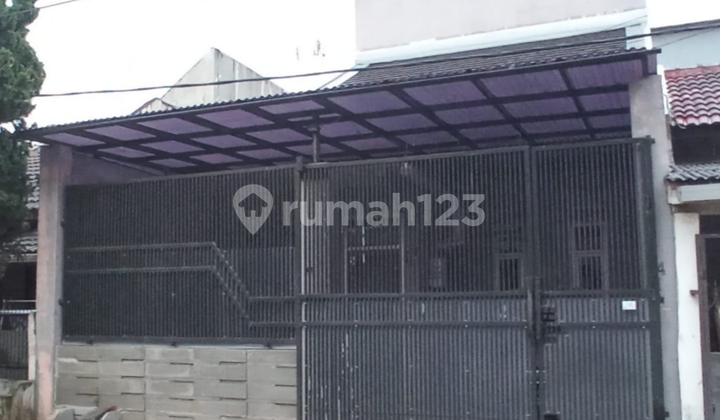 Dijual Rumah Taman Holis Indah, Lingkungan Aman dan Nyaman