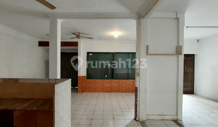 For Rent: Commercial Space on Main Road Karapitan, Busy Area For Rent: Commercial Space on Main Road Karapitan, Busy Area