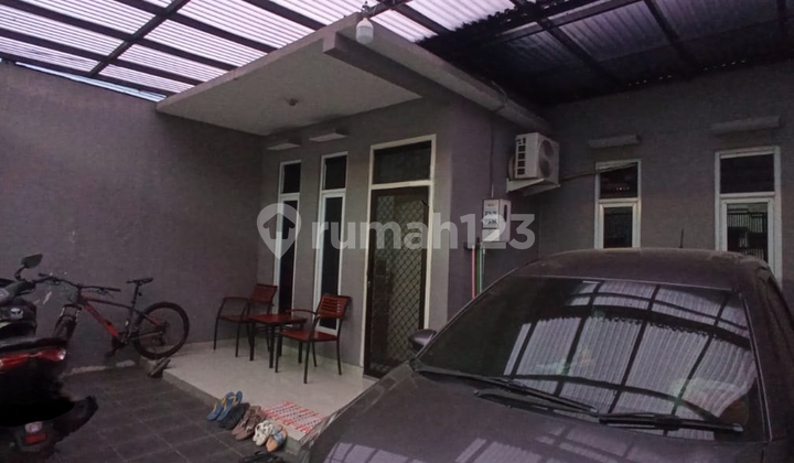 For Sale: Taman Holis Indah House, Safe and Comfortable Environment 2