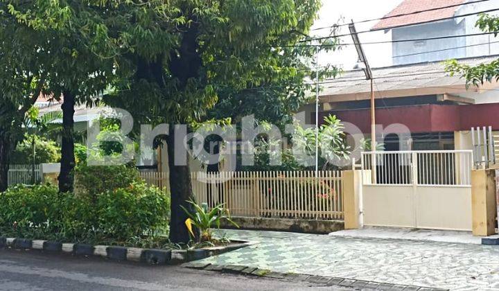 RUMAH MONGINSIDI SIDOARJO LEBAR 14 LOKASI SUPER STRATEGIS PUSAT KOTA