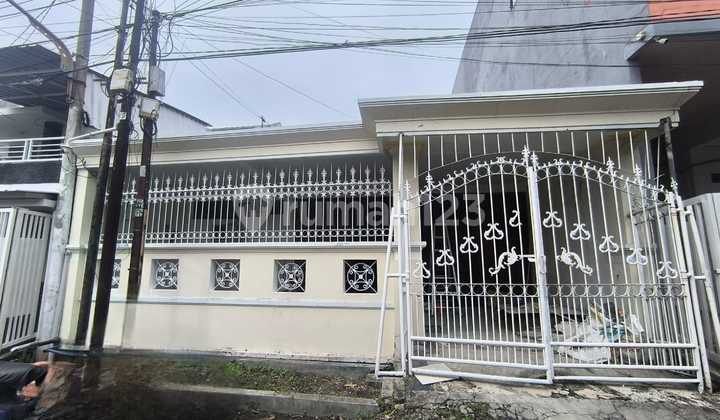 Disewakan Rumah Sutorejo