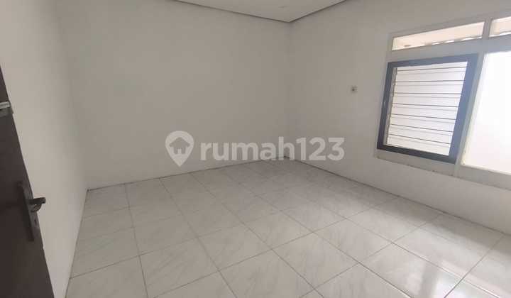 Disewakan Rumah Manyar Kertoarjo 2