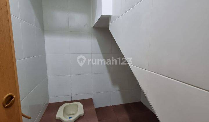 Rumah 3lt di jalan Utama Cengkareng 3