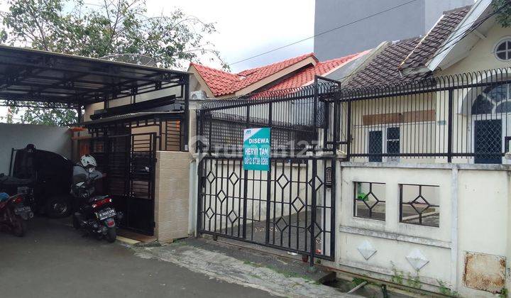 Disewakan Rumah Duta Garden , Tangerang 3