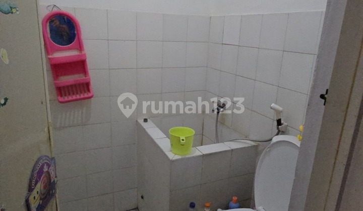 2-Story House in Taman Palem Lestari, West Jakarta, Move-in Ready.