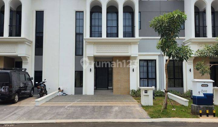 Rumah Brand New 2 Lantai Bagus di Suvarna Sutera, Tangerang 1