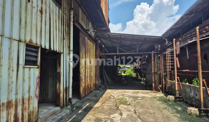 Land with Building, ex Factory in Ancol Barat, North Jakarta. Land with Building, ex Factory in Ancol Barat, North Jakarta.
