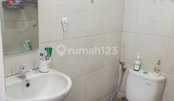 For Sale Immediately, Ready-to-Occupy House, Land 60, 2 Bedrooms, Sepatan, 3 Floors, Minimalist Type, Semi Furnished, Emerald Residence. 2