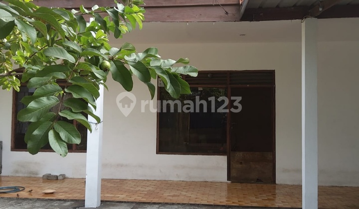 For Sale, 4 Br, House @ Joglo, Width 10, Land 200, Main Road, South, Kembangan, West Jakarta 2