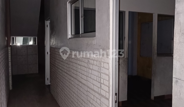 Ruko Siap Pakai, Hadap Jalan, LT 61, 3 Tingkat, Shgb, Akses Tol, Banjar Wijaya