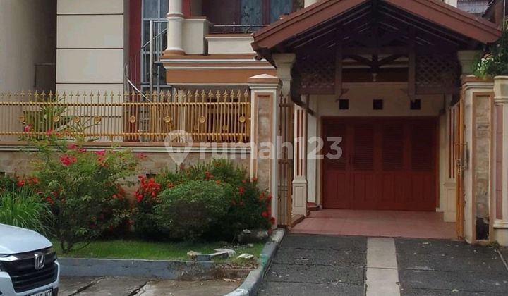 Quick Sale, Move-In Ready, Boulevard, Flood-Free, 2-Story, 250m2 Land, 5 Bedrooms, Flood-Free, 1.5 Minutes to Toll Gate Access, Banjar Wijaya, Flood-Free, 4-Car Road Row 2