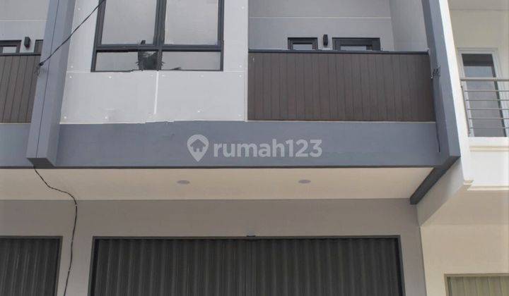 Disewakan Ruko Baru Premium Siap Usaha Kota Harapan Indah Bekasi 1