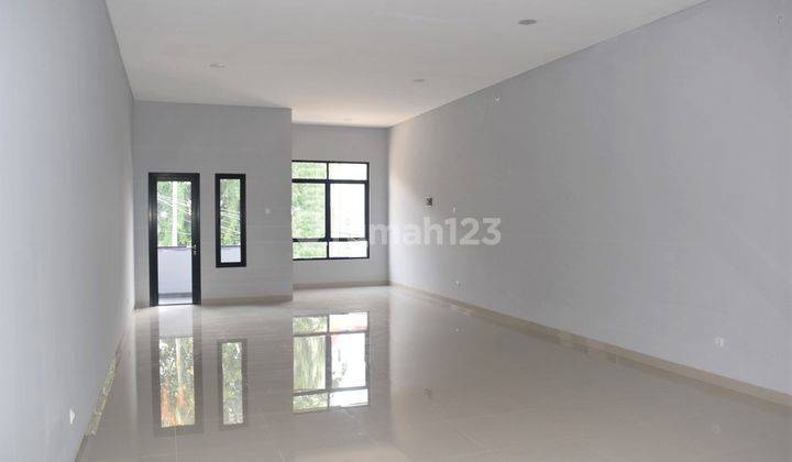 Disewakan Ruko Baru Premium Siap Usaha Kota Harapan Indah Bekasi 9