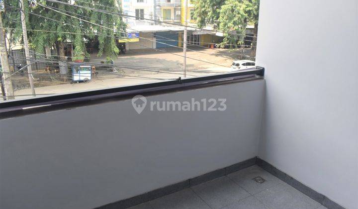Disewakan Ruko Baru Premium Siap Usaha Kota Harapan Indah Bekasi 14