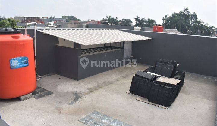 Disewakan Ruko Baru Premium Siap Usaha Kota Harapan Indah Bekasi 17