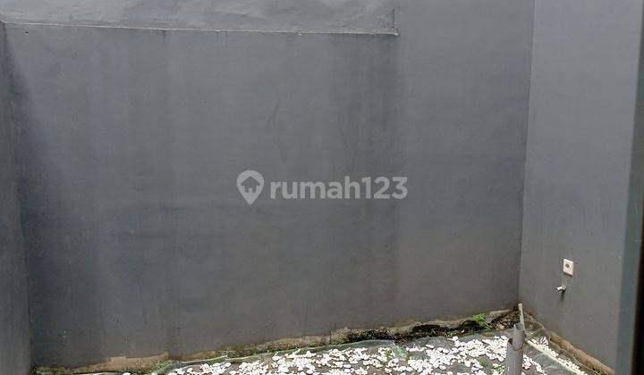 Rumah Siap Huni Pinggir Jalan Raya di Tangerang, Dekat Lippo 2