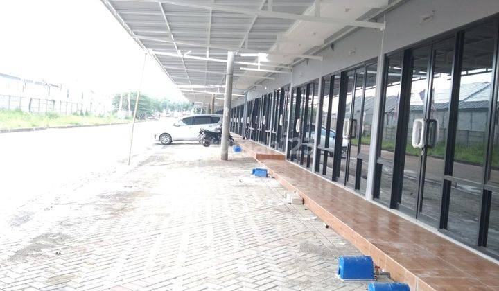 Ruko siap pakai di Aryana karawaci Tangerang dikelilingi Cluster  3