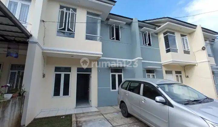 Rumah Cantik Berkualitas Dalam Cluster Pinggir Jalan Raya Lippo 1