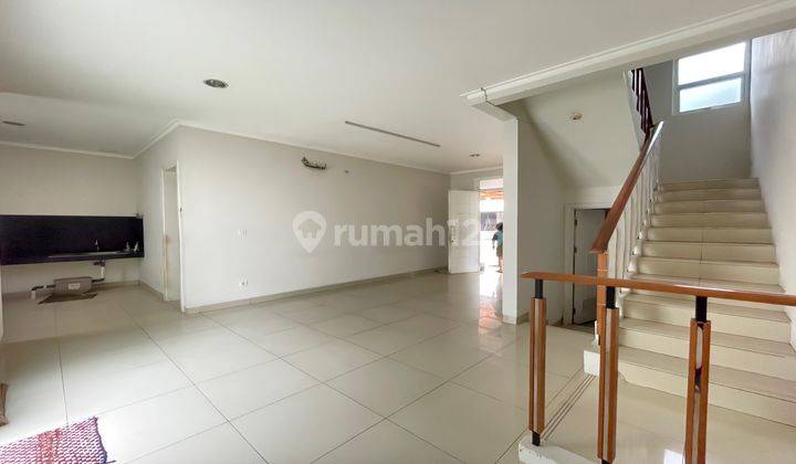 Disewakan Rumah Summarecon Bekasi Cluster Veronia 2