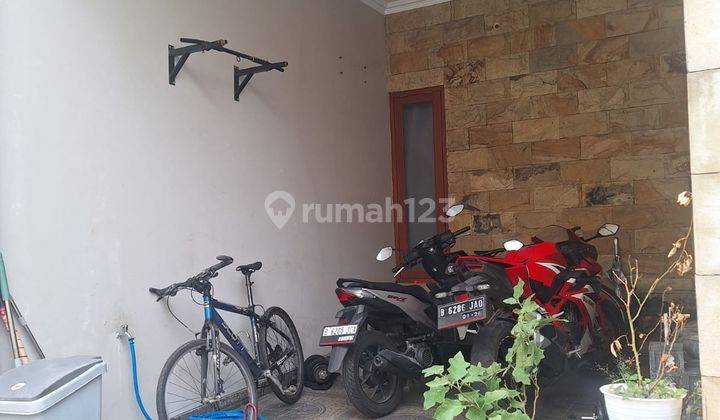 Dijual Cepat Rumah 2 Lantai Townhouse Dekat Tol Tb Simatupang 2