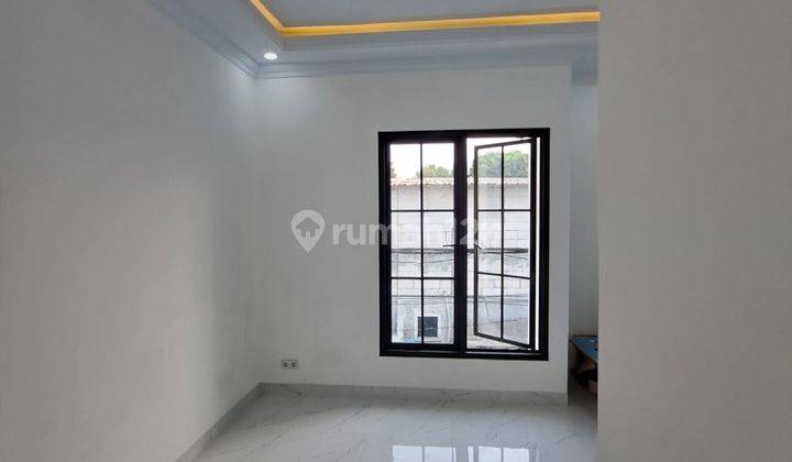 RUMAH 2 LANTAI ROOFTOP DEKAT TOL DAN AEON TANJUNG BARAT  2