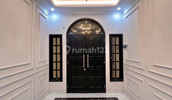 Dijual Rumah Mewah Classic Modern Dekat Tol 2