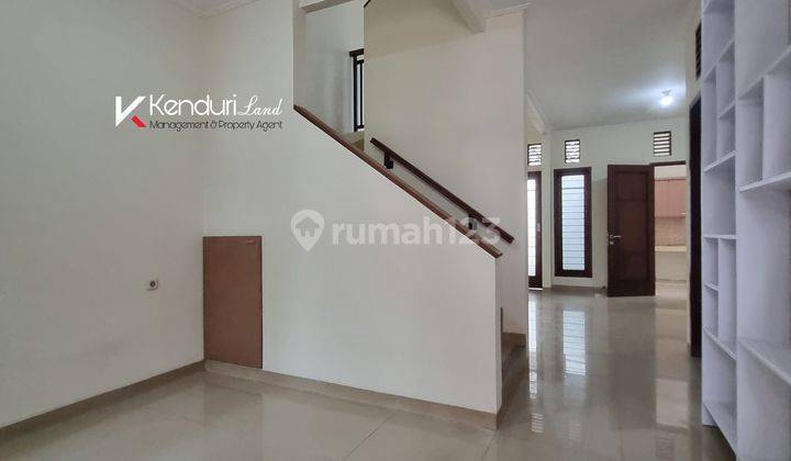 RUMAH 2 LANTAI CLUSTER SUDAH RENOVASI HARGA TERMURAH DI JAGAKARSA 2