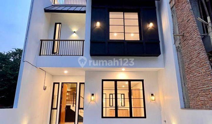 RUMAH SCANDINAVIAN TOWNHOUSE PINGGIR JALAN RAYA DEKAT TOL  1