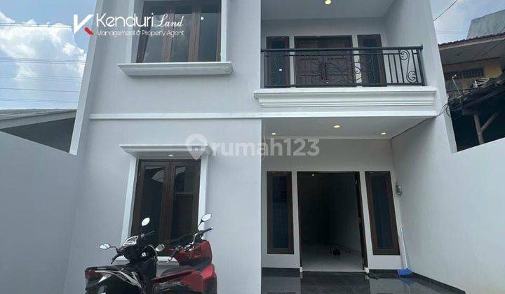 RUMAH 2 LANTAI MINIMALIS MODERN DEKAT TOL TB SIMATUPANG  2