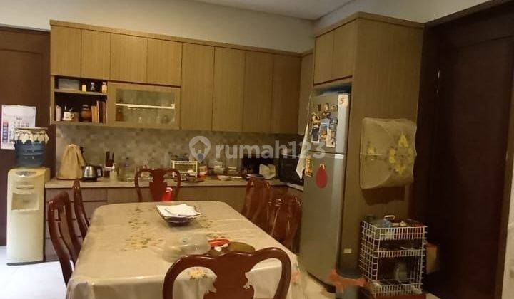 RUMAH MEWAH MINIMALIS TOWNHOUSE DEKAT PERKANTORAN  2