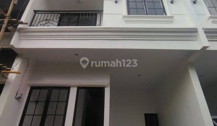 RUMAH MEWAH SCANDINAVIAN HARGA MURAH DEKAT TOL BRIGIF  1