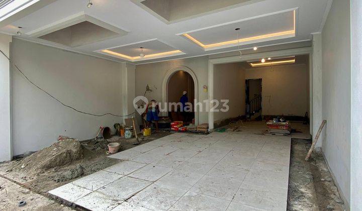 RUMAH MEWAH CLASSIC MODERN PRIVATE POOL DEKAT TOL ANDARA  2