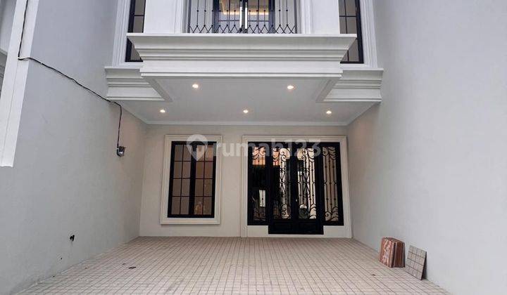 RUMAH MEWAH CLASSIC MODERN TOWNHOUSE DEKAT TOL  1