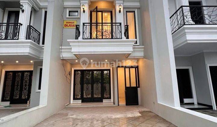 RUMAH MEWAH CLASSIC MODERN TOWNHOUSE DEKAT STASIUN LENTENG  1