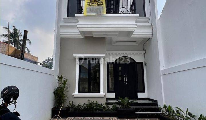 RUMAH MEWAH CLASSIC MODERN TOWNHOUSE DEKAT TOL KUKUSAN  1