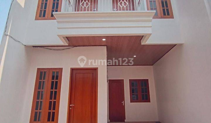 RUMAH MEWAH 2 LANTAI HARGA MURAH DEKAT TOL TB SIMATUPANG  1