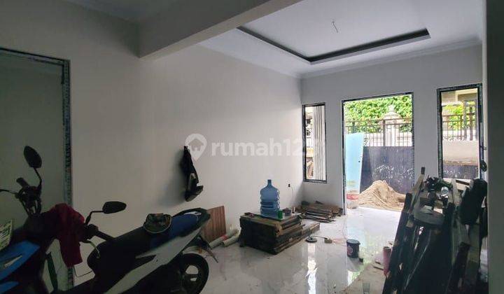 RUMAH MEWAH MINIMALIS DEKAT KRL LENTENG AGUNG  2