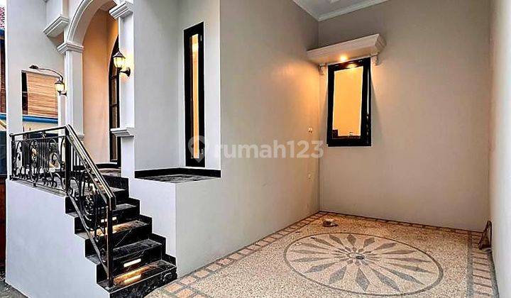 Rumah Mewah Classic Modern Townhouse Dekat Tol Dan Stasiun 2