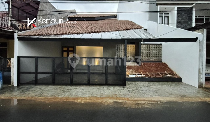 Rumah Murah Area Strategis Dekat Stasiun Pasar Minggu