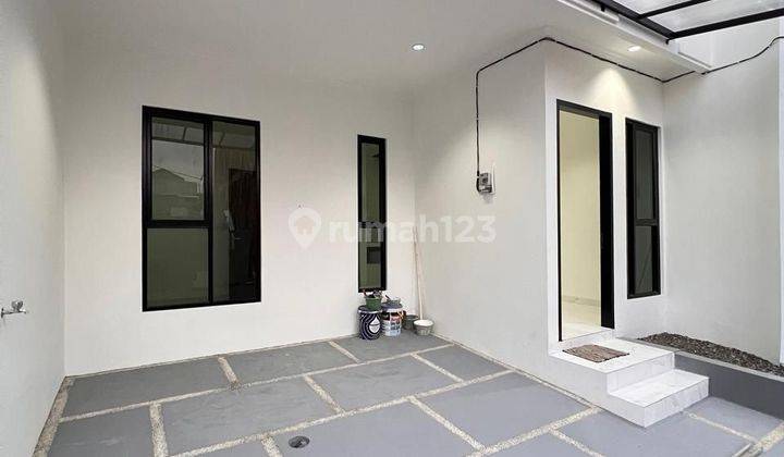 Rumah 2 Lantai Harga Murah Townhouse Dekat Tol Brigif  2