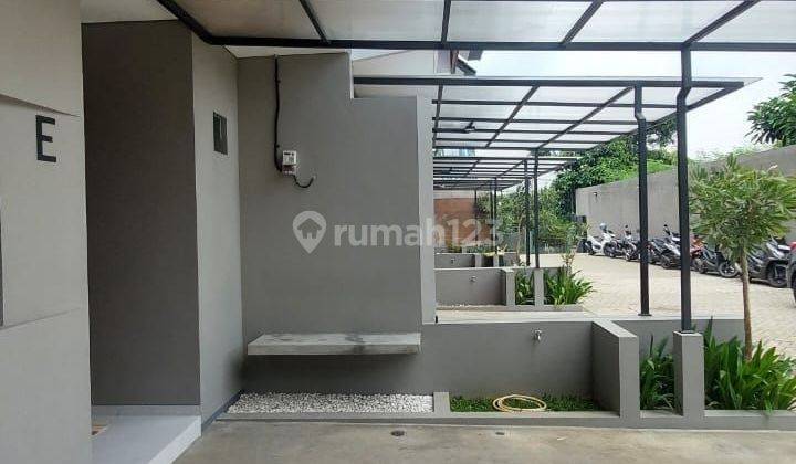 Rumah Mewah 2 Lantai Townhouse Dekat Mall Cinere  2